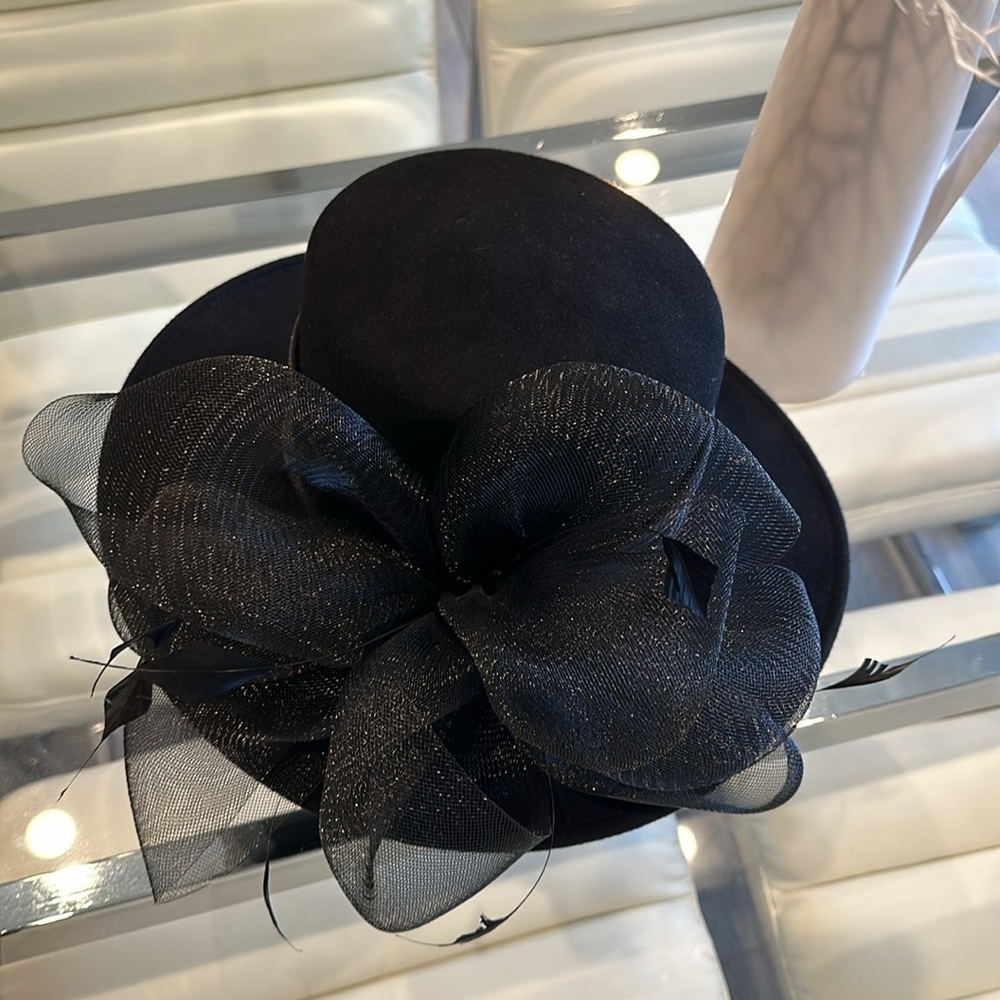 Wool Hat - Picture 2 of 8